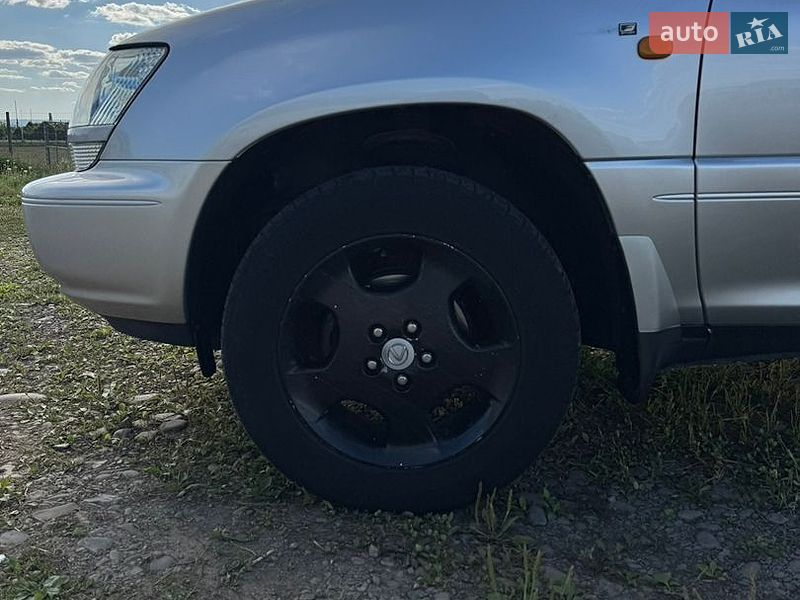 Позашляховик / Кросовер Lexus RX 2002 в Дрогобичі