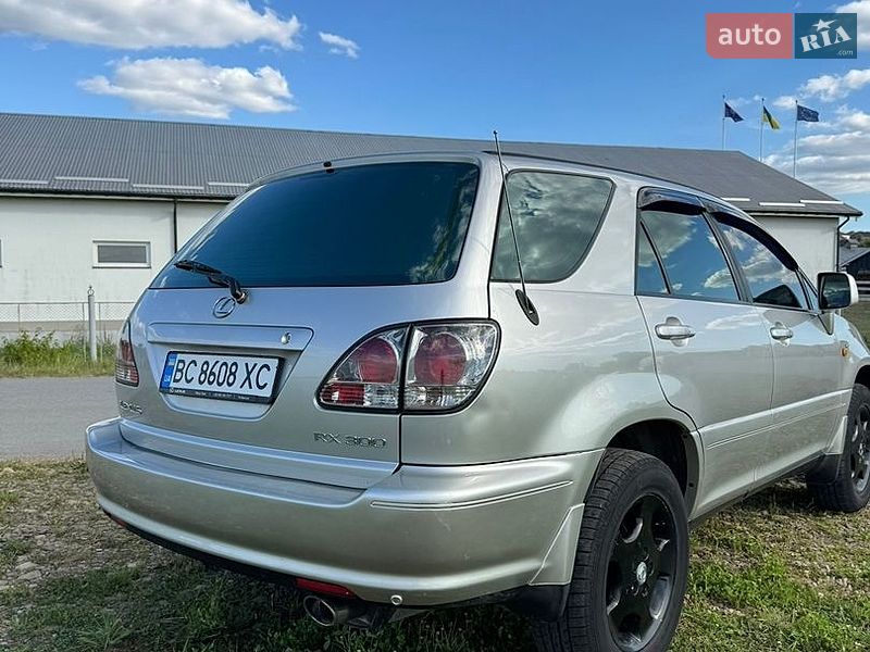 Позашляховик / Кросовер Lexus RX 2002 в Дрогобичі