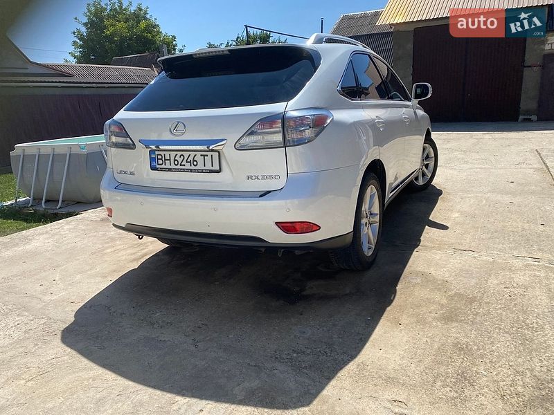 Позашляховик / Кросовер Lexus RX 2010 в Захарівці