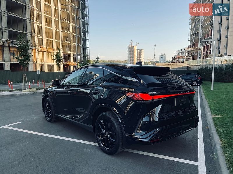 Lexus RX 2025