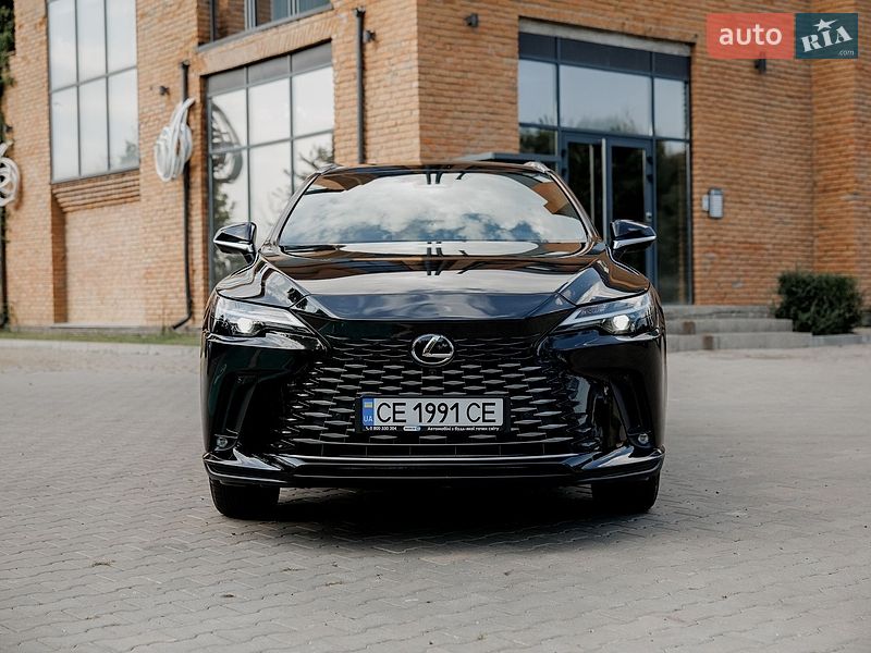 Позашляховик / Кросовер Lexus RX 2024 в Чернівцях