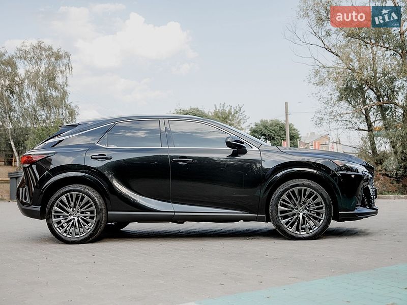 Позашляховик / Кросовер Lexus RX 2024 в Чернівцях