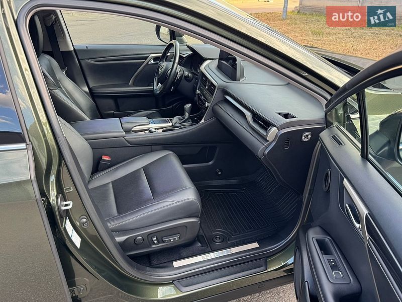 Позашляховик / Кросовер Lexus RX 2020 в Києві