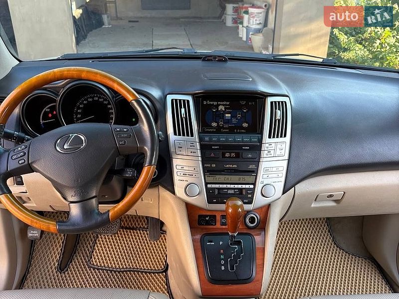Внедорожник / Кроссовер Lexus RX 2008 в Новояворовске