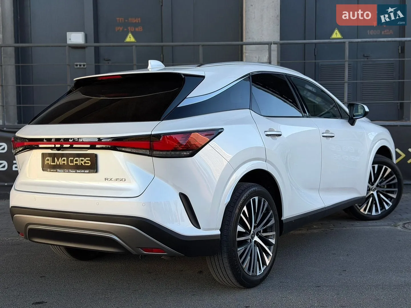 2023 Lexus RX - мініатюра 24