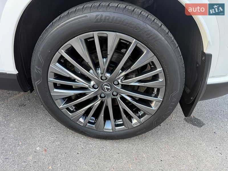 Внедорожник / Кроссовер Lexus RX 2023 в Харькове