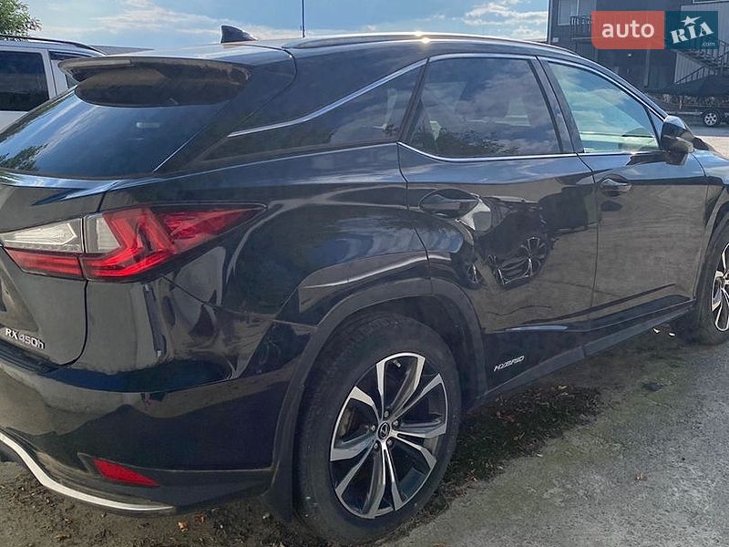 Lexus RX, фото из объявления