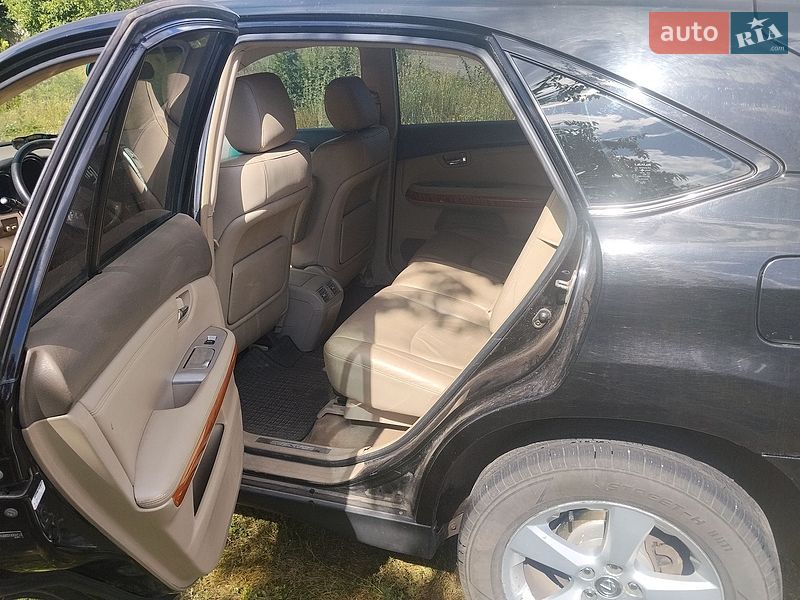 Позашляховик / Кросовер Lexus RX 2006 в Краснограді
