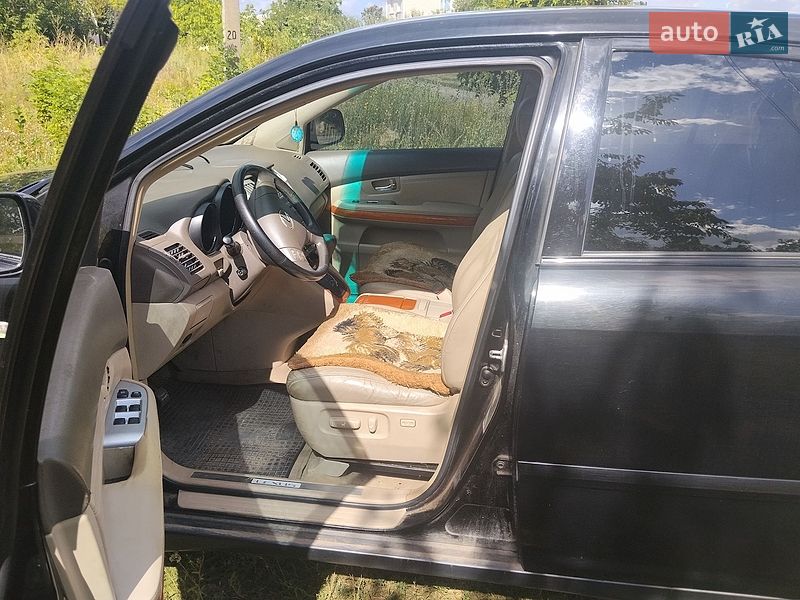Позашляховик / Кросовер Lexus RX 2006 в Краснограді