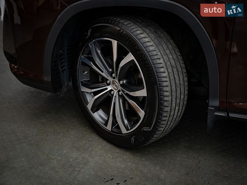 Внедорожник / Кроссовер Lexus RX 2017 в Киеве