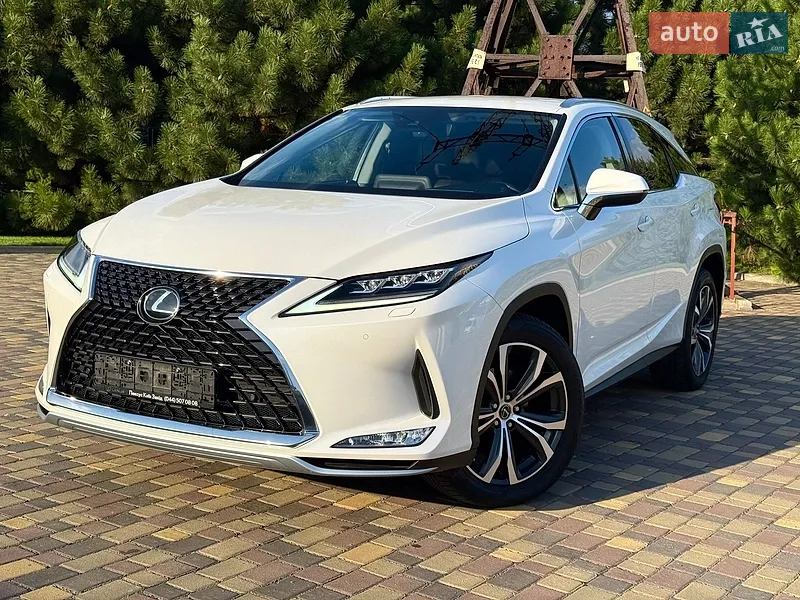 Lexus RX 2019