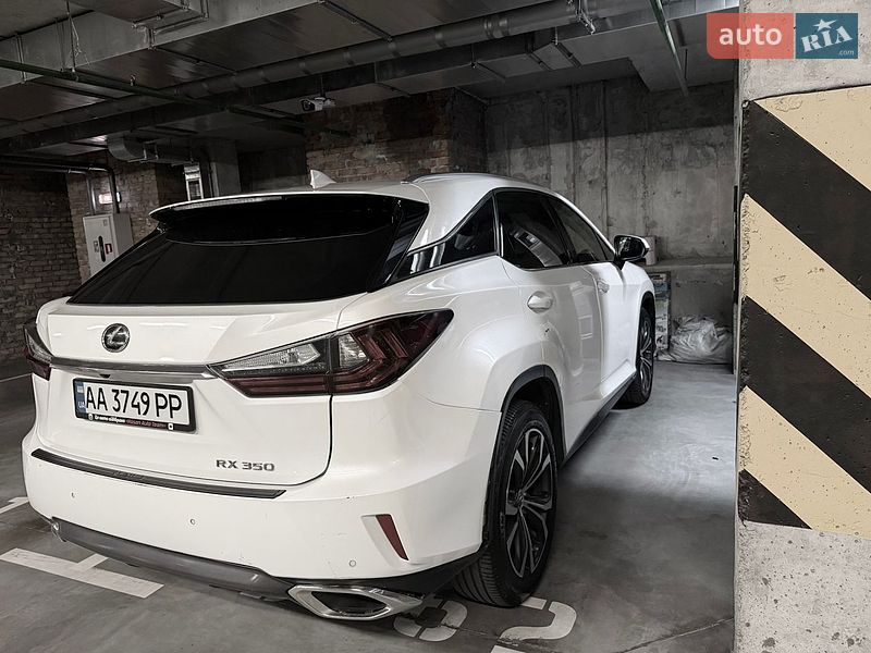 Позашляховик / Кросовер Lexus RX 2016 в Києві