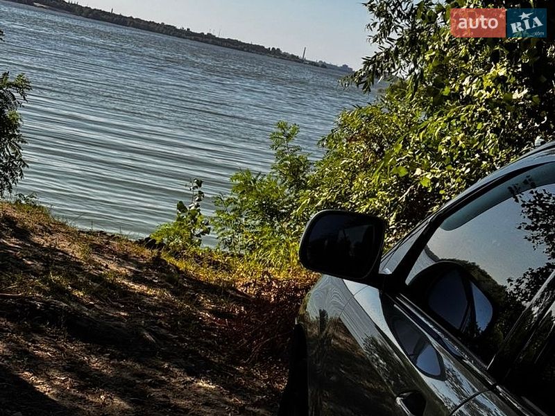 Внедорожник / Кроссовер Lexus RX 2005 в Ирклиеве
