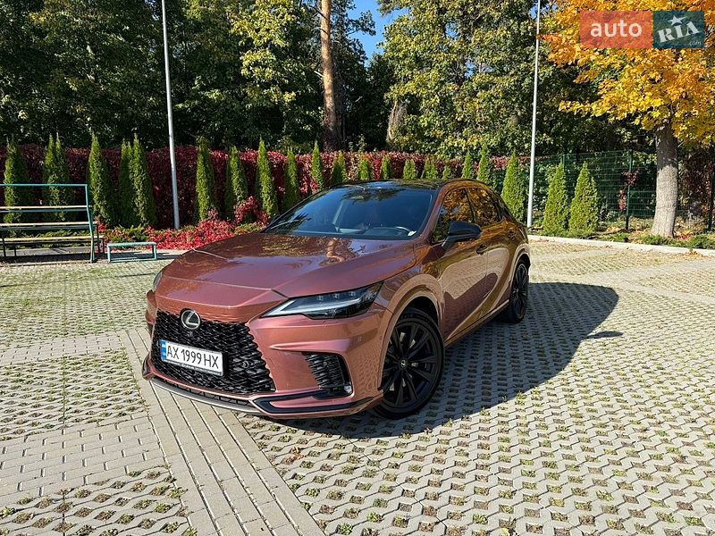 Lexus RX 2023