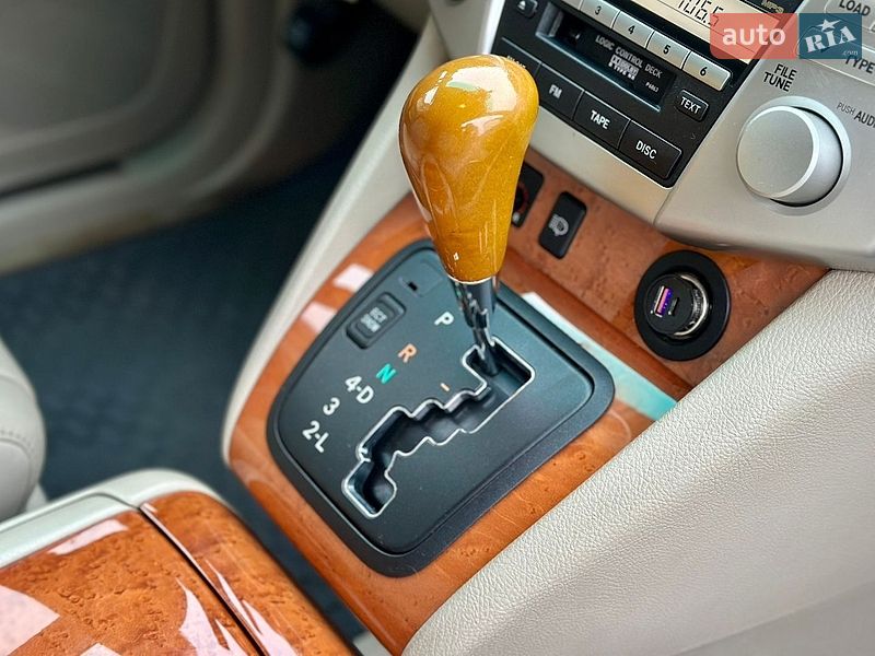 Внедорожник / Кроссовер Lexus RX 2008 в Святопетровское