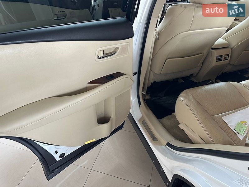 Позашляховик / Кросовер Lexus RX 2014 в Одесі фото 18 Позашляховик / Кросовер Lexus RX 2014 в Одесі