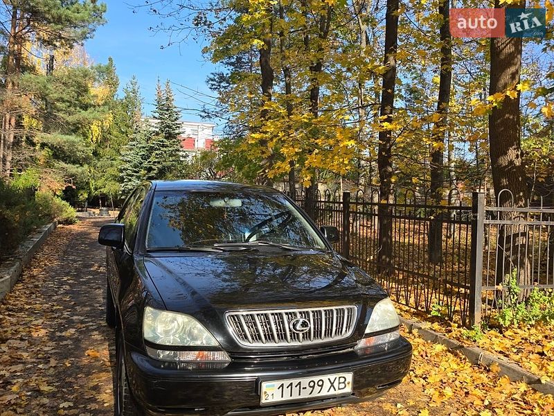 Внедорожник / Кроссовер Lexus RX 2001 в Харькове