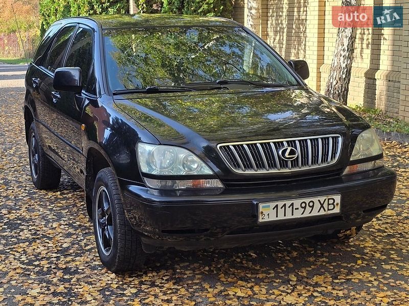 Внедорожник / Кроссовер Lexus RX 2001 в Харькове