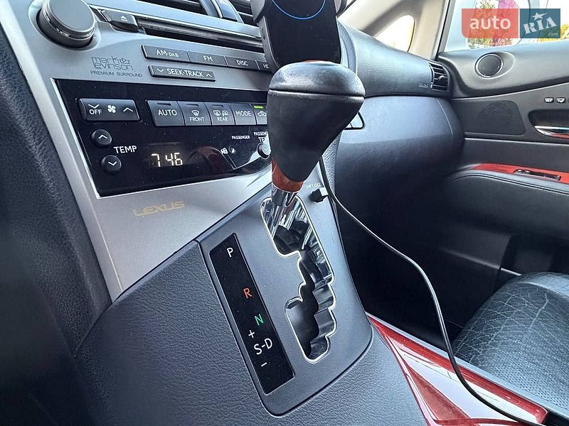 Внедорожник / Кроссовер Lexus RX 2010 в Киеве