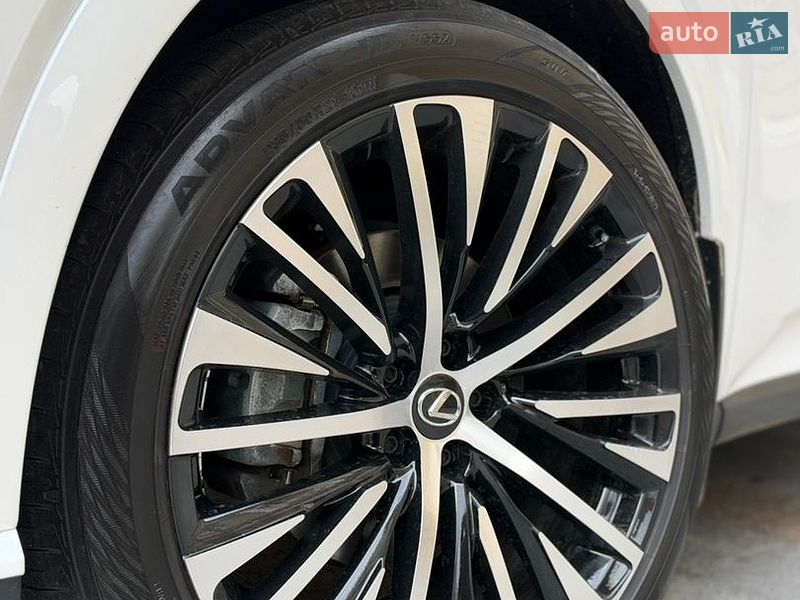 Внедорожник / Кроссовер Lexus RX 2023 в Одессе