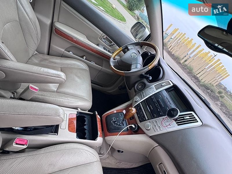 Внедорожник / Кроссовер Lexus RX 2004 в Чубинском