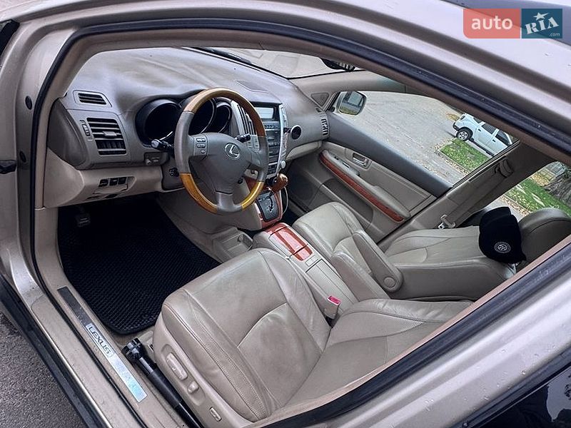 Внедорожник / Кроссовер Lexus RX 2004 в Чубинском