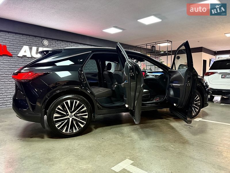 Внедорожник / Кроссовер Lexus RX 2025 в Львове