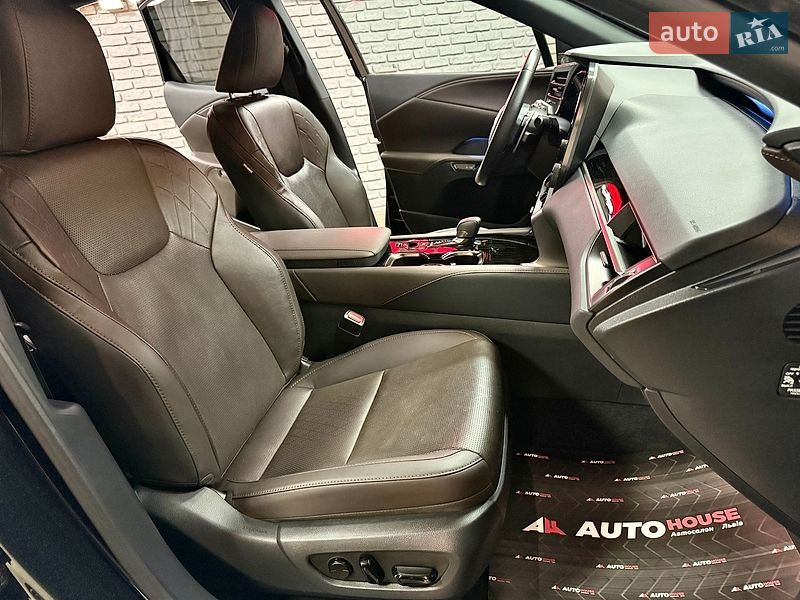 Внедорожник / Кроссовер Lexus RX 2025 в Львове