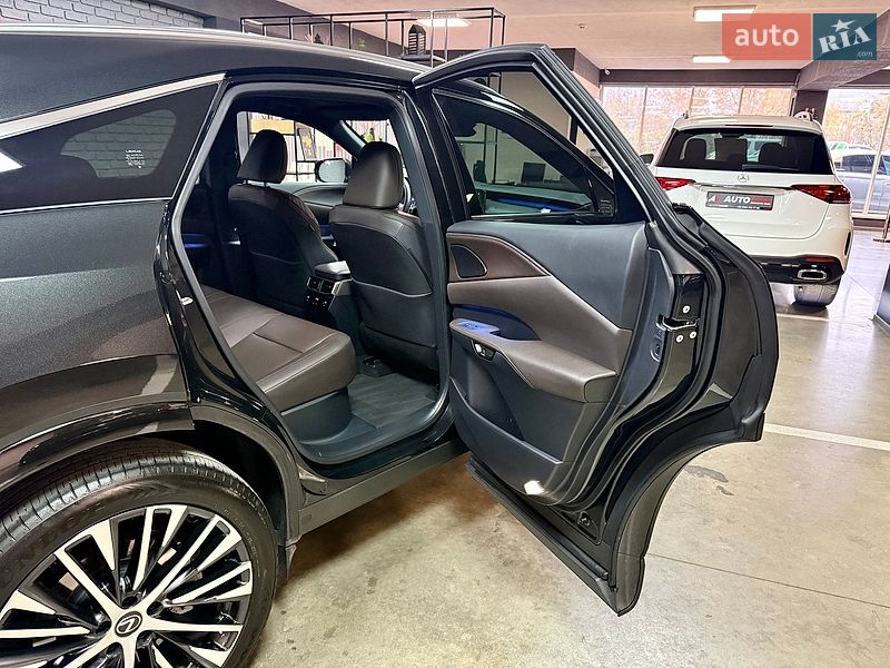 Внедорожник / Кроссовер Lexus RX 2025 в Львове