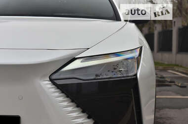 Внедорожник / Кроссовер Lexus RZ 2024 в 