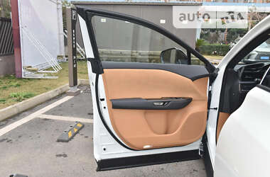 Внедорожник / Кроссовер Lexus RZ 2024 в 