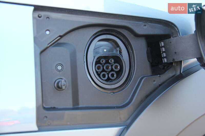 Позашляховик / Кросовер Lexus RZ 2023 в Києві фото 31 Позашляховик / Кросовер Lexus RZ 2023 в Києві