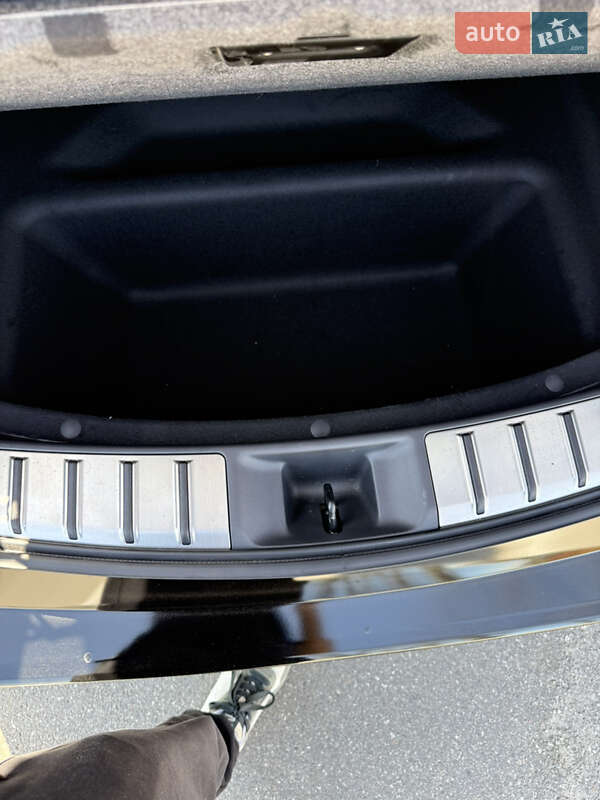 Позашляховик / Кросовер Lexus RZ 2024 в Києві