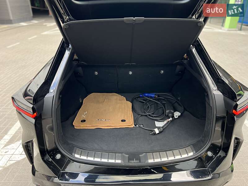 Внедорожник / Кроссовер Lexus RZ 2023 в Киеве
