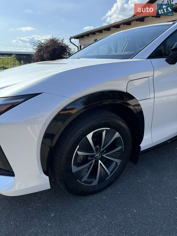Внедорожник / Кроссовер Lexus RZ 2023 в Киеве