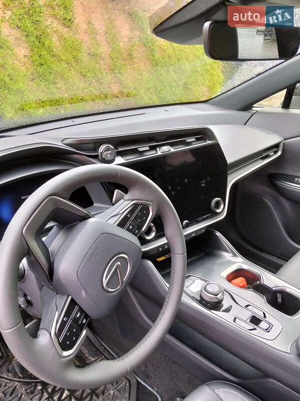 Внедорожник / Кроссовер Lexus RZ 2023 в Костополе фото 8 Внедорожник / Кроссовер Lexus RZ 2023 в Костополе