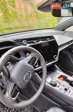 Внедорожник / Кроссовер Lexus RZ 2023 в 