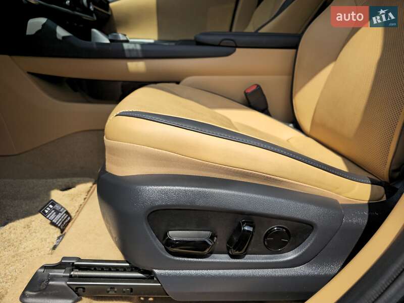 Позашляховик / Кросовер Lexus RZ 2023 в Одесі