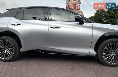 Позашляховик / Кросовер Lexus RZ 2023 в 