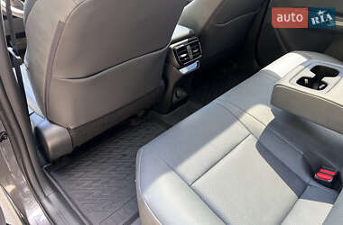 Позашляховик / Кросовер Lexus RZ 2024 в 