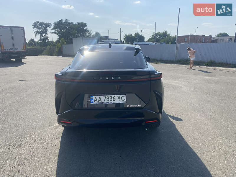 Позашляховик / Кросовер Lexus RZ 2024 в Києві фото 6 Позашляховик / Кросовер Lexus RZ 2024 в Києві