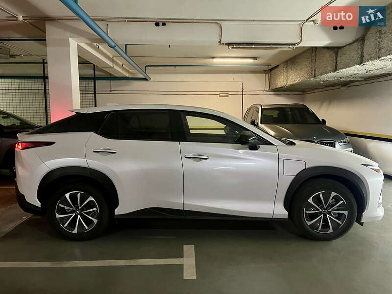 Внедорожник / Кроссовер Lexus RZ 2023 в Киеве фото 4 Внедорожник / Кроссовер Lexus RZ 2023 в Киеве