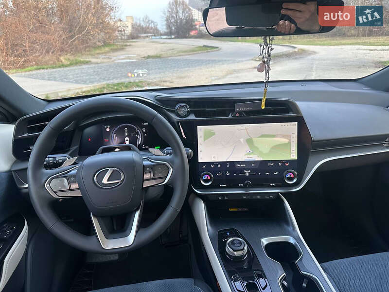 Внедорожник / Кроссовер Lexus RZ 2023 в Днепре фото 31 Внедорожник / Кроссовер Lexus RZ 2023 в Днепре