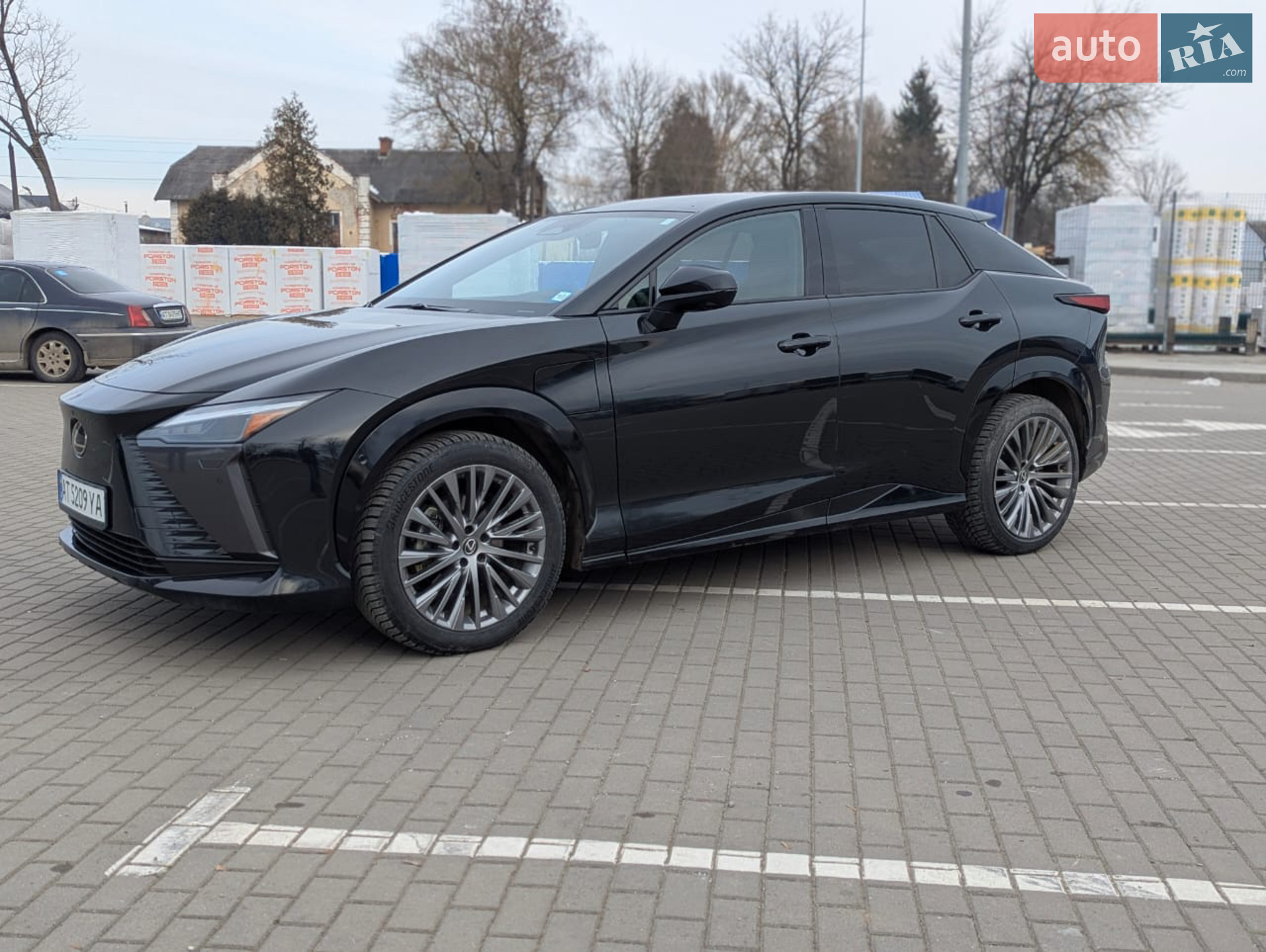 Lexus RZ 2024