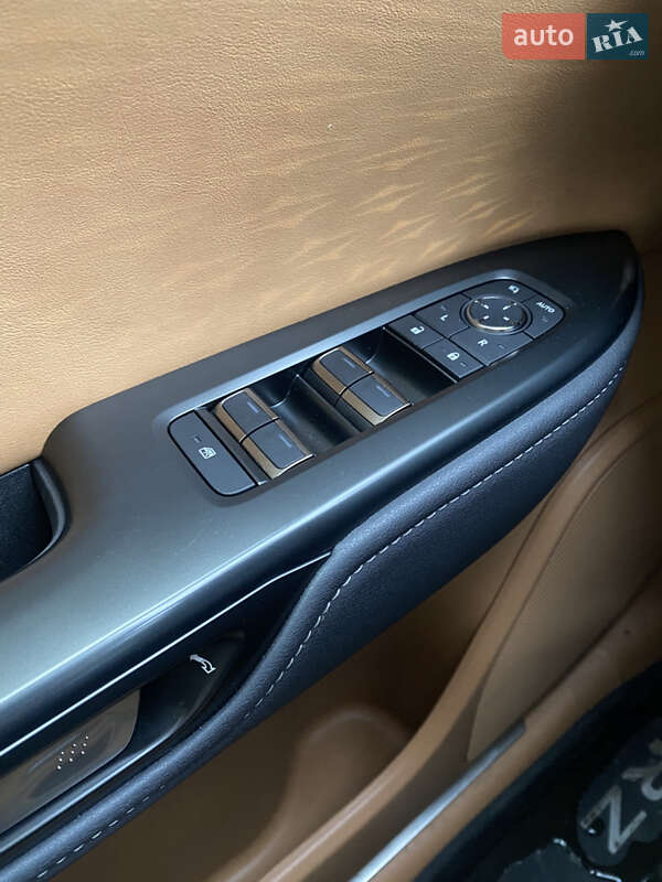 Позашляховик / Кросовер Lexus RZ 2024 в Києві