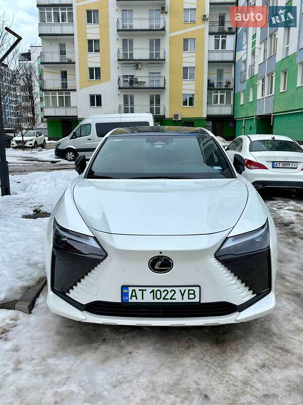 Внедорожник / Кроссовер Lexus RZ 2024 в Ивано-Франковске