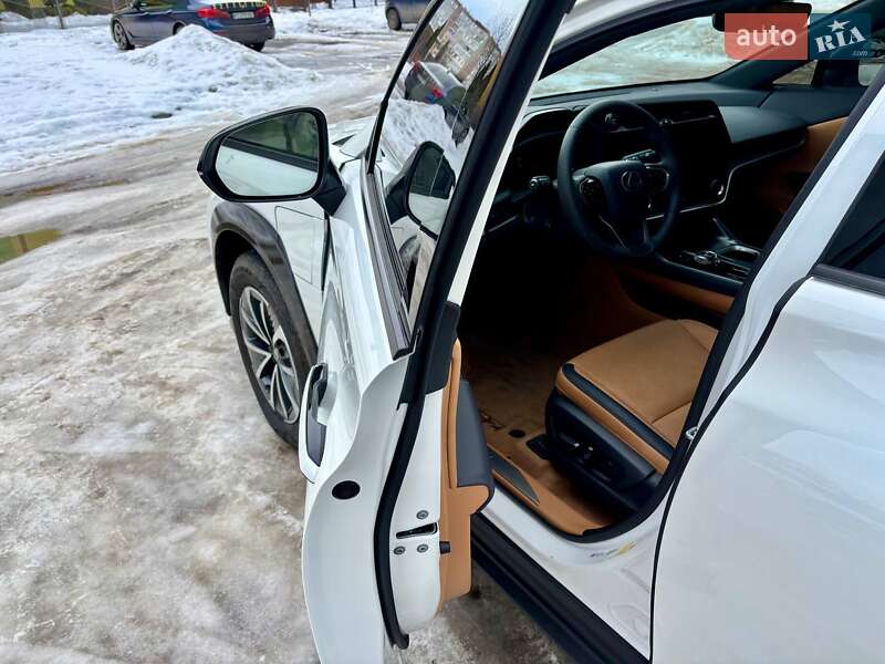 Внедорожник / Кроссовер Lexus RZ 2024 в Ивано-Франковске