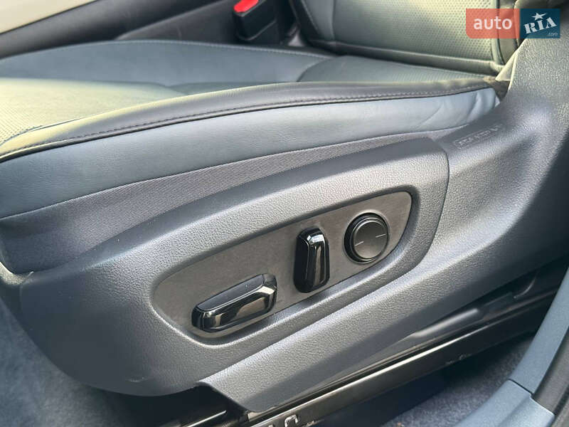 Позашляховик / Кросовер Lexus RZ 2024 в Стрию