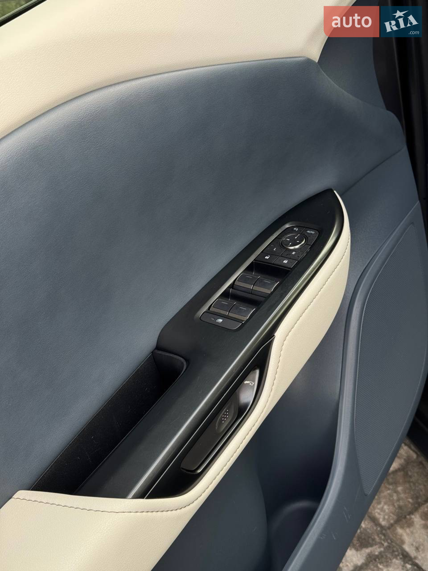 2024 Lexus RZ - мініатюра 24