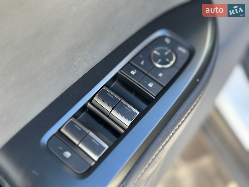 Позашляховик / Кросовер Lexus RZ 2024 в Києві